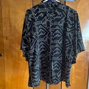 Crazy detail button down